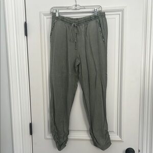 Women’s splendid rauched leg pant